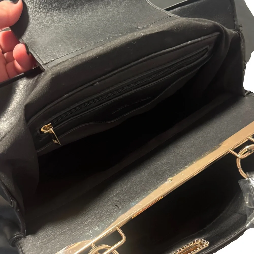 NWT Badgley Mischka Black Vegan Leather Quilted Bag - Picture 5 of 6